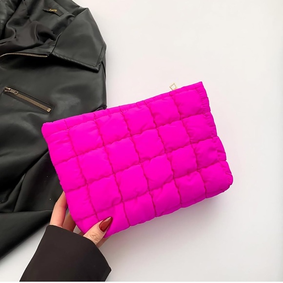 ❗️ONE ENTRY LEFT❗️GIVEAWAY ENTRY! CUSTOMER APPRECIATION LV Keepall 50! - Picture 11 of 12